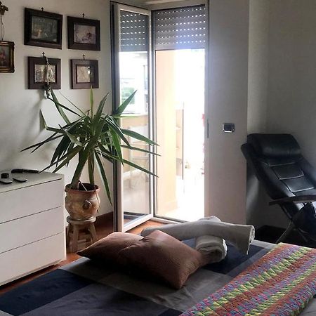 B&B Stanze Lussuose Aversa Exterior photo